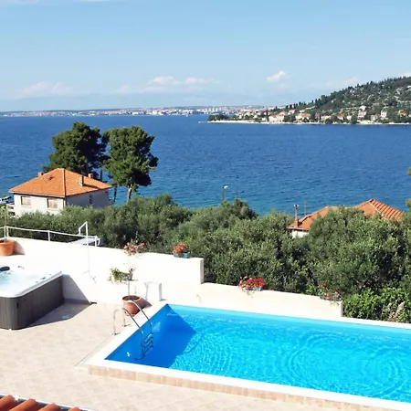 Zdenko-4 By Interhome 公寓 *